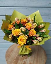 Букет цветов из:  Альстромерии и Розы #REPLACE_PRED# Вохме