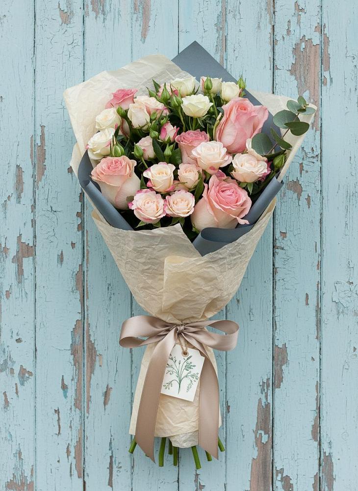 Букет цветов из: Розы в Вохме