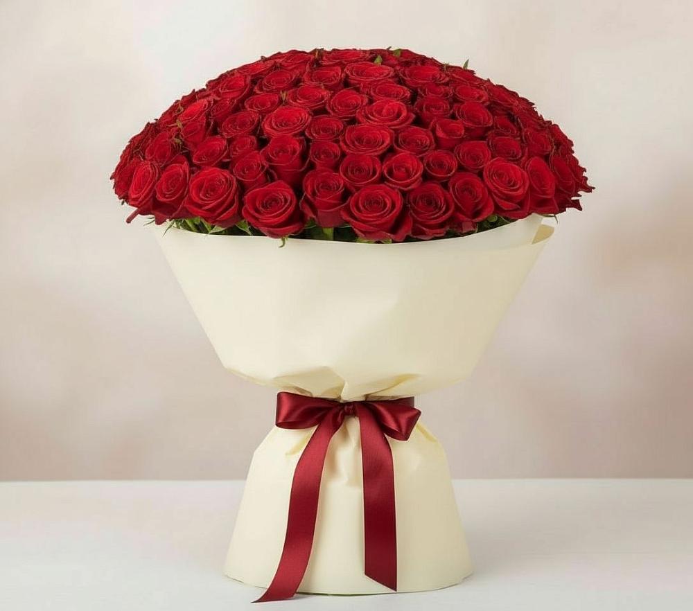 Букет 101 Красная роза Милано в Вохме