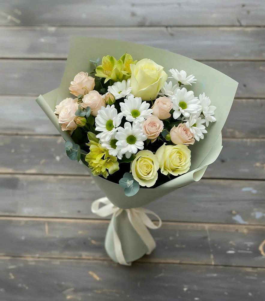 Букет цветов из: Альстромерии, Розы и Хризантемы в Вохме