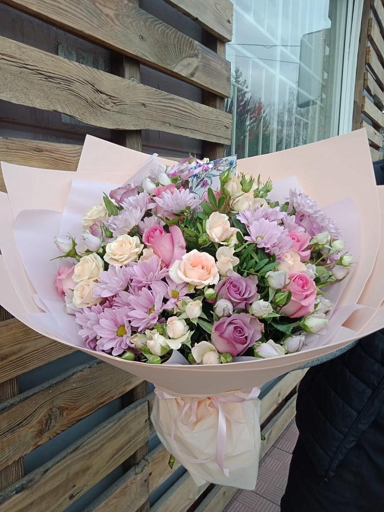 Букет цветов из: Розы и Хризантемы в Вохме