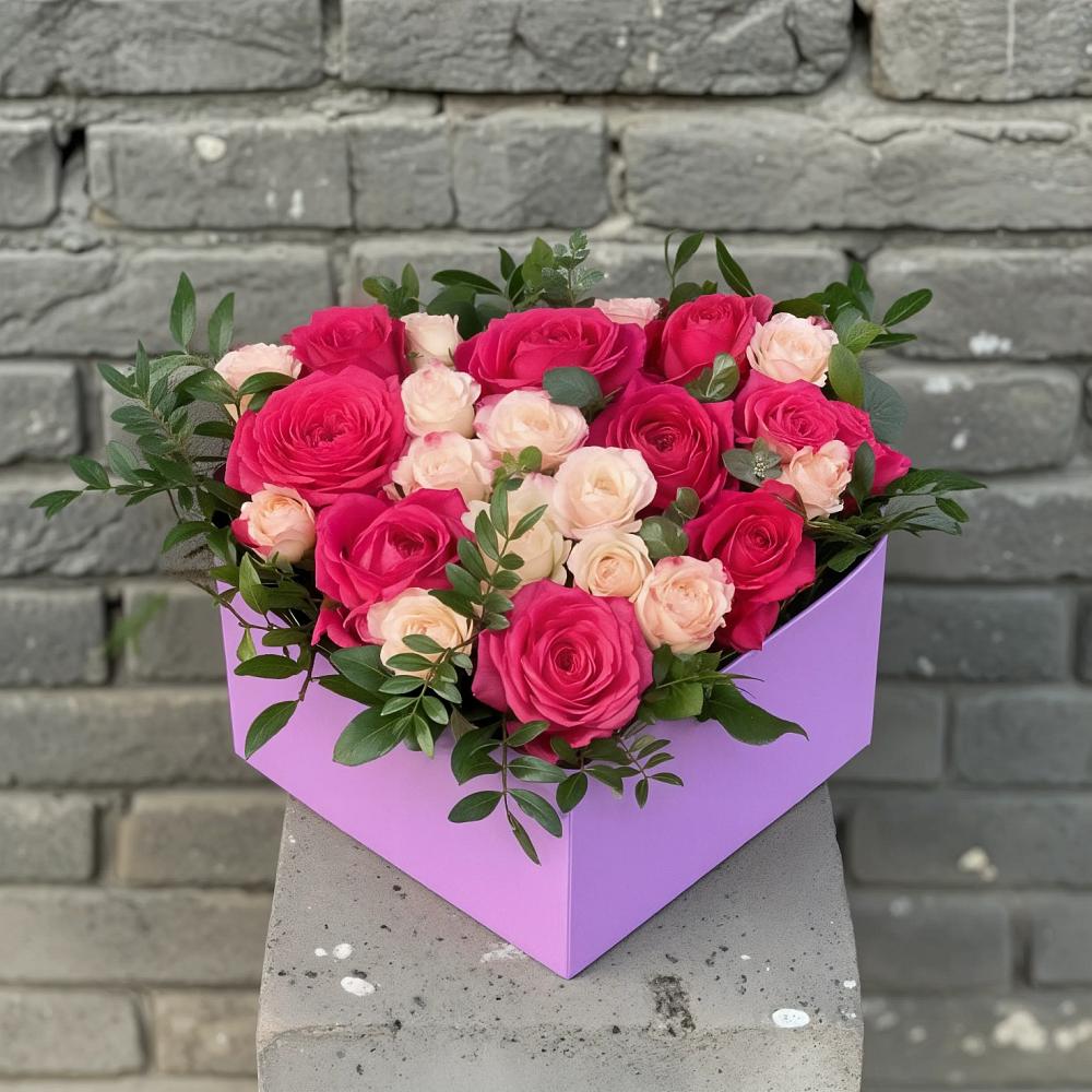 Цветочная композиция из Розы в коробке в Вохме