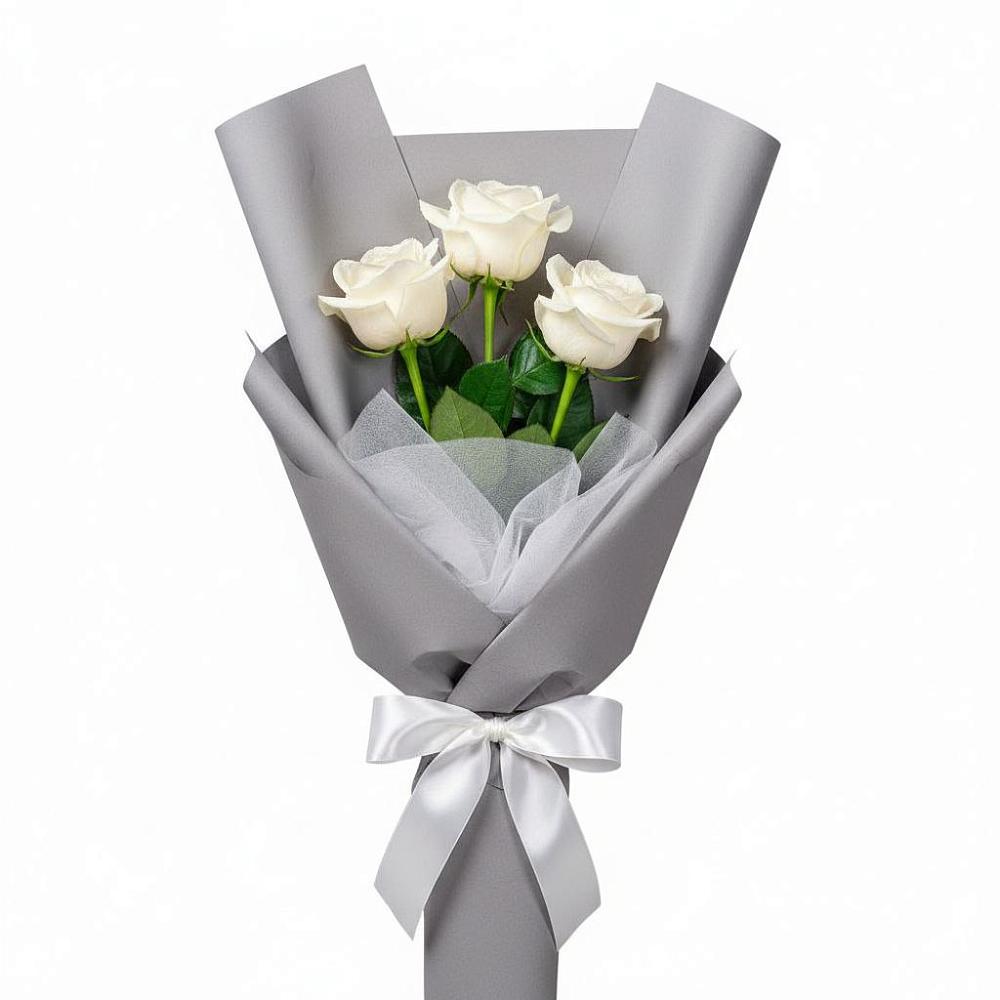 Букет 3 белые розы в Вохме