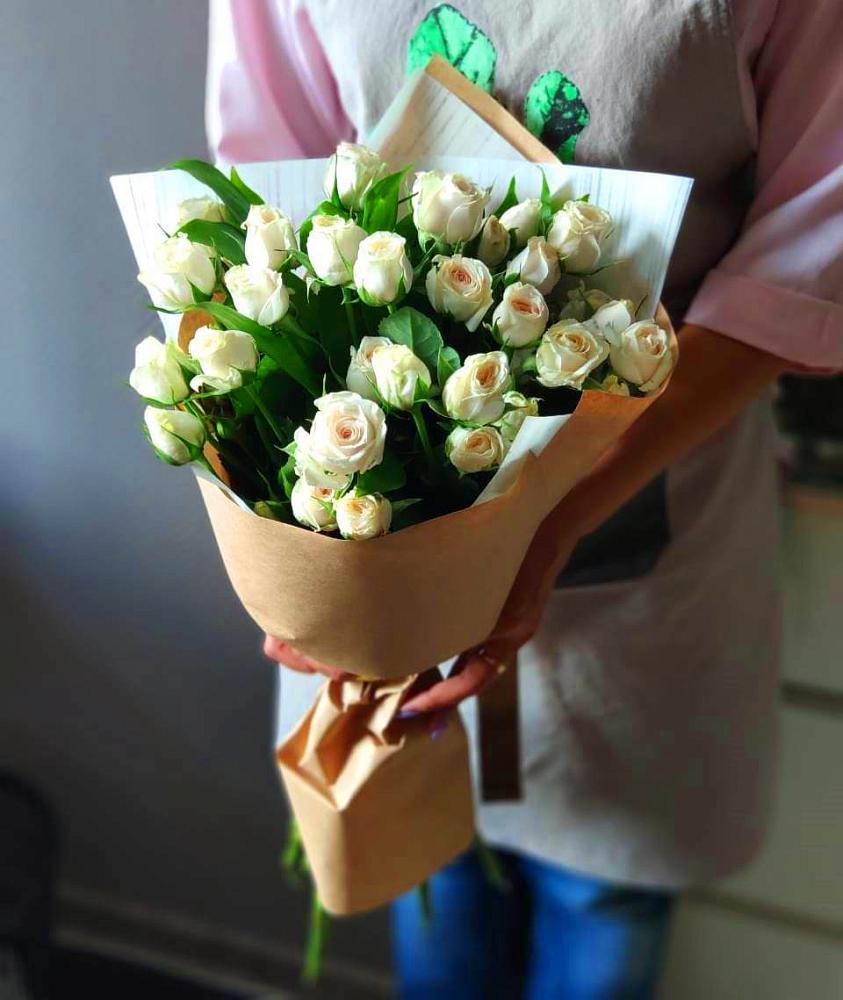 Букет цветов из: Розы в Вохме