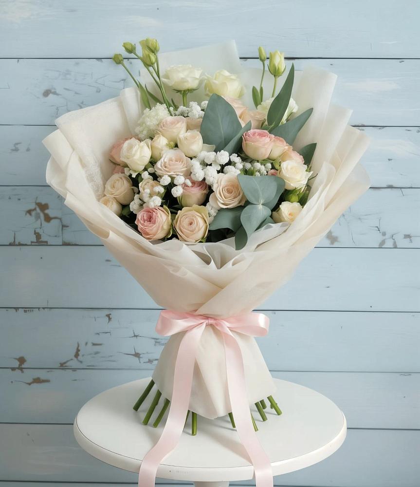 Букет цветов из: Розы и Лизиантусы в Вохме