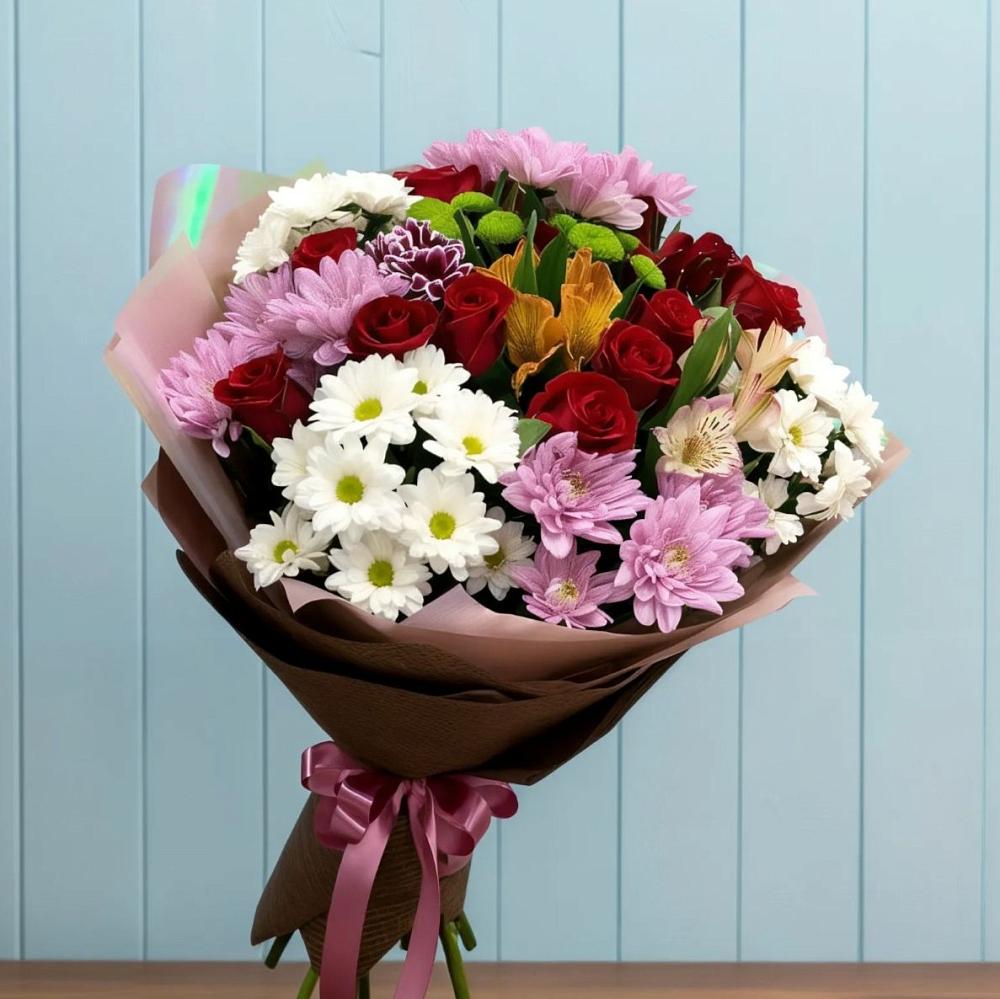 Букет цветов из: Розы, Хризантемы и Альстромерии в Вохме