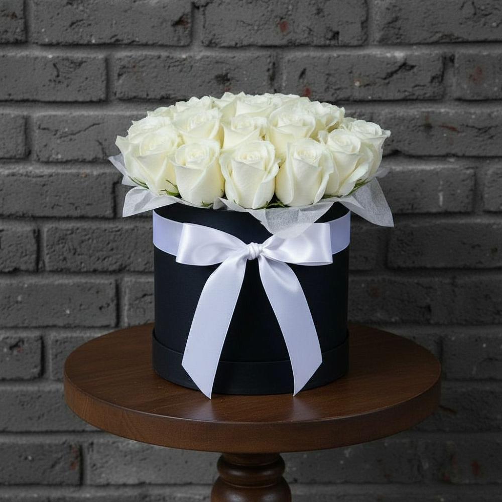 Цветочная композиция из Розы в шляпной коробке в Вохме